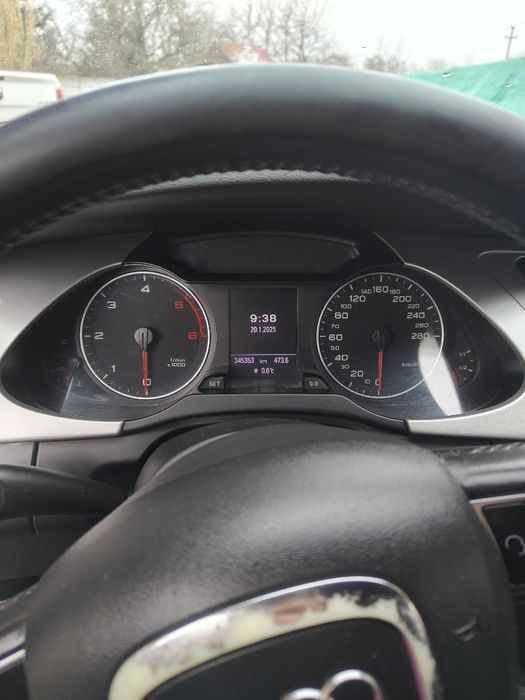 Audi A4 B8 Quattro 2.0 2011