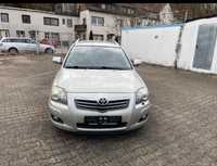 Toyota avensis 2.2