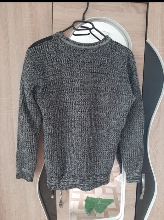 Pulover elastic tricotat