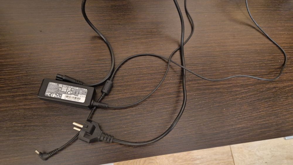 Acer Aspire 3 – 17.3инча, i3 11gen, 8GB RAM, 512GB SSD, като нов!