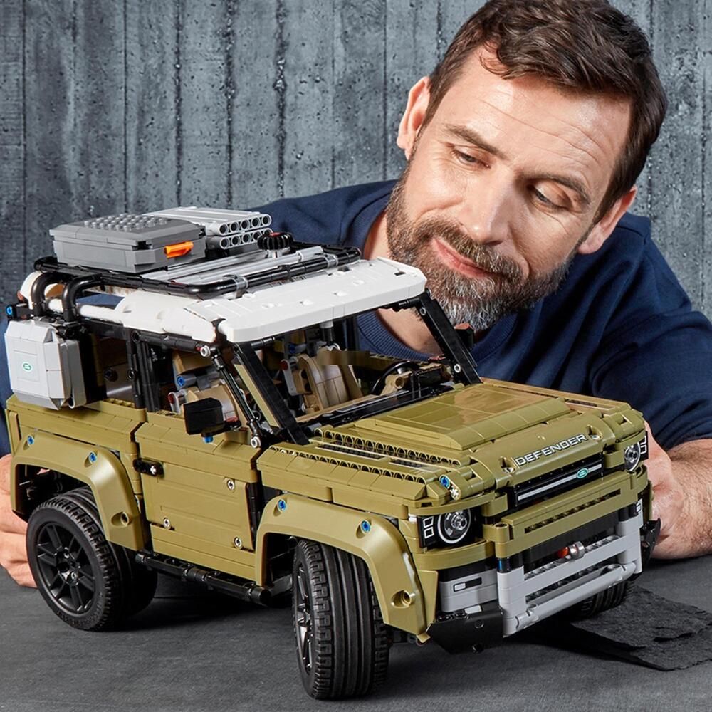 Конструктор Land Rover Defender 42110