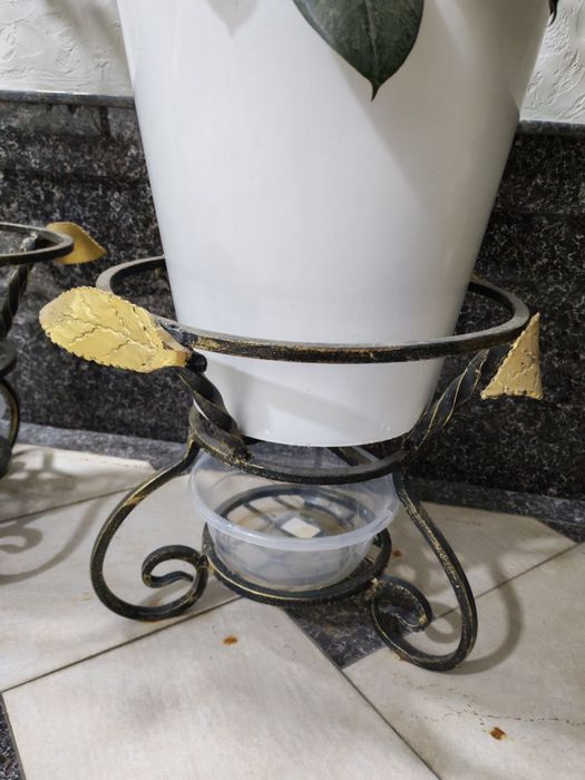 Подставка для цветов. Gullar uchun podsravka