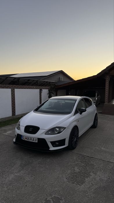 Vând Seat Leon FR