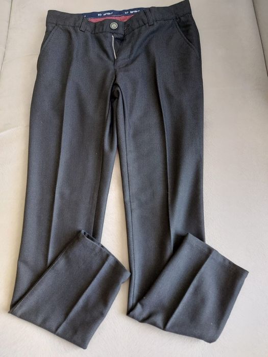 Pantaloni negri de stofa