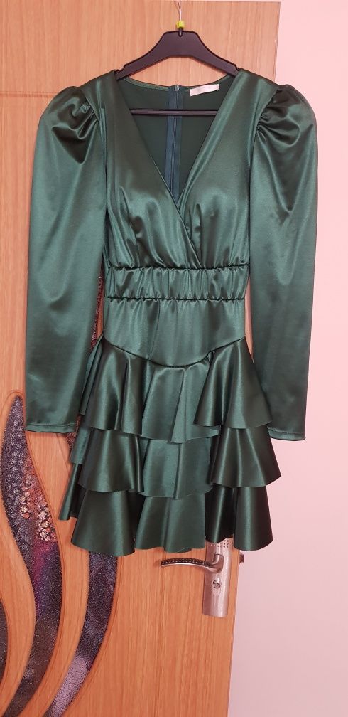 Rochie ocazie, marimea 36, elastica, verde inchis