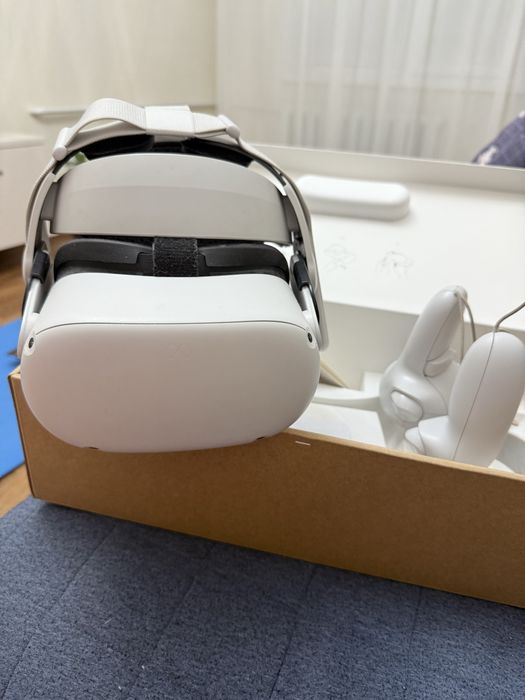 Продам очки виртуальной реальности VR QUEST 2