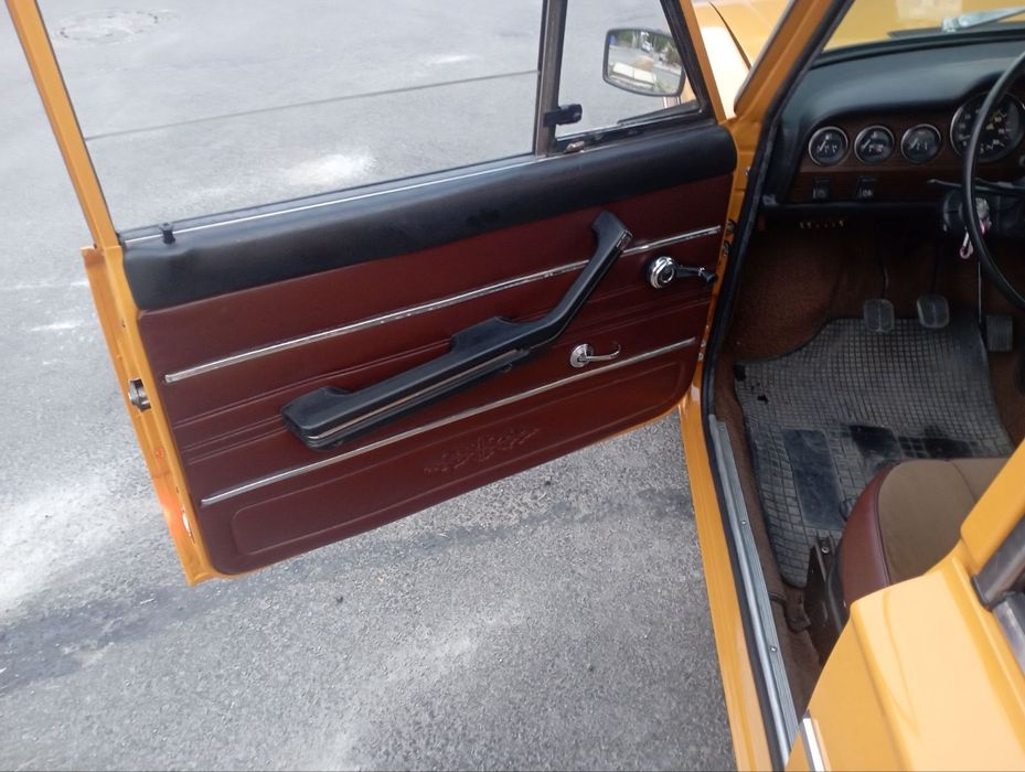 Продавам Лада 21061