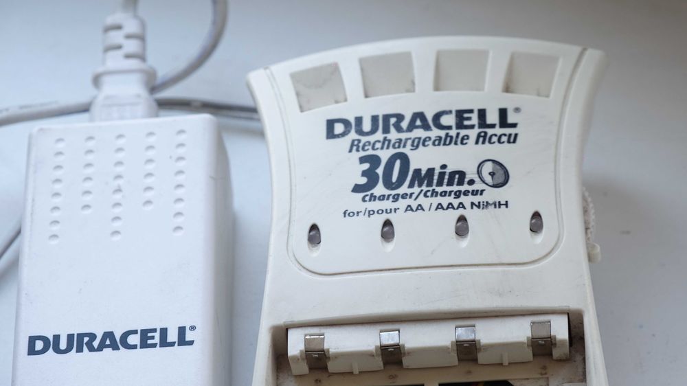 зарядное устройство Duracell.АА,ААА Charger