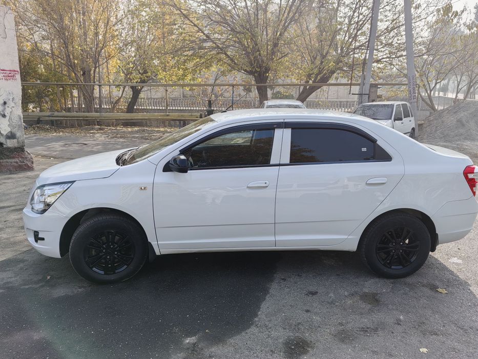 2022 кобальт  бир кол минилган