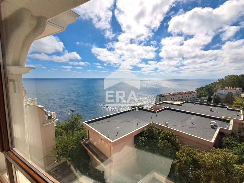 Продава се Двустаен апартамент в Варна, Чайка - 82 кв.м за 2440 €/кв.м - Снимка #9