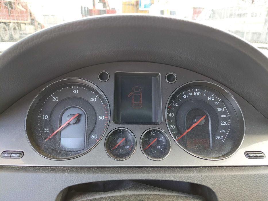 PIESE AUTO  WV Passat B6,  BKP; BMR interior caroserie accesorii motor