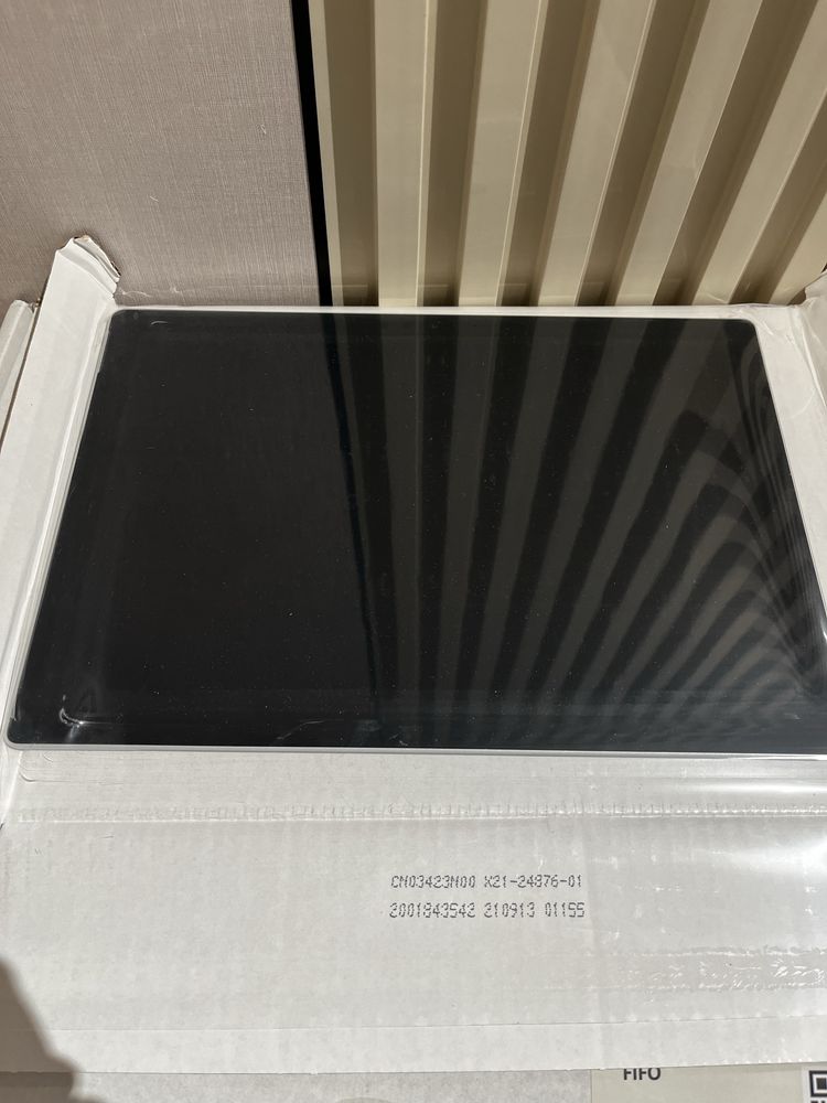 Планшет на Windows 10 Surface pro 4 i5 4gb 128 ssd новый