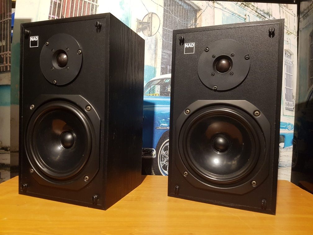 Boxe audio NAD 8225