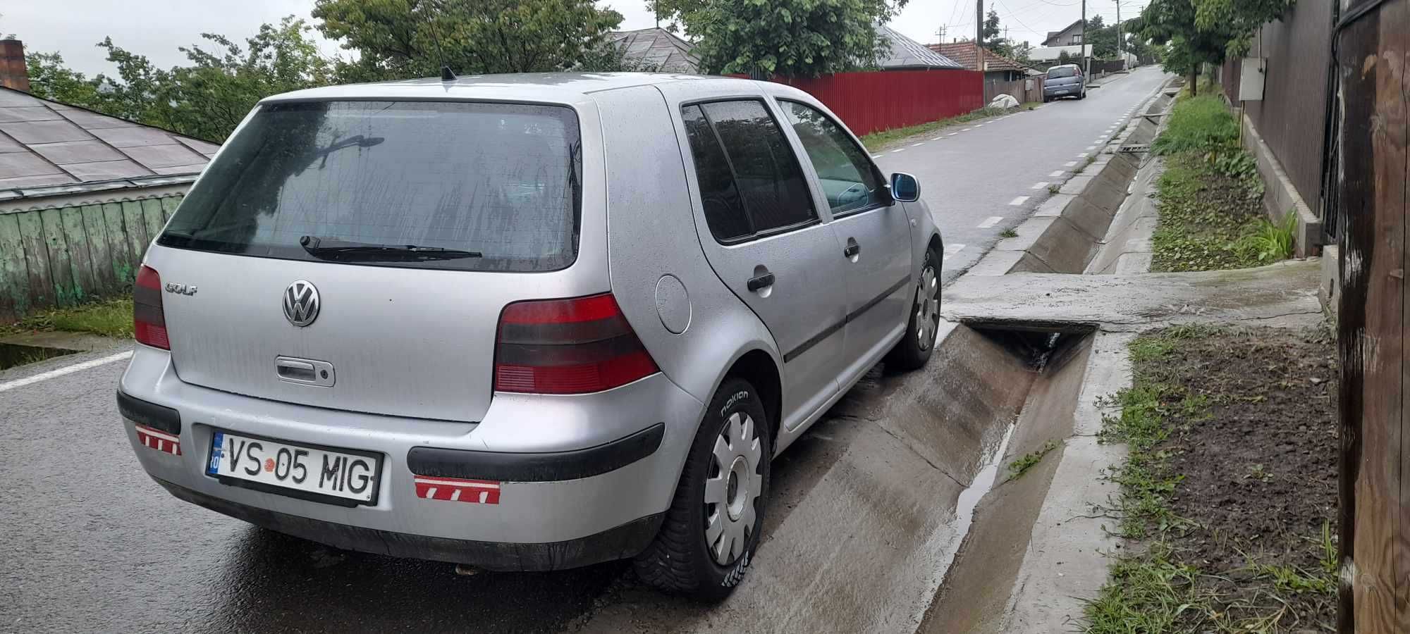 Vand golf 4 1.4 benzina an 2003