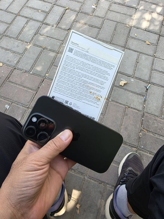 Продам Iphone 16pro 256