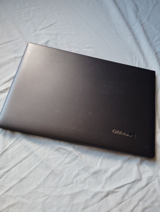 Laptop lenovo I7  12 gb ram