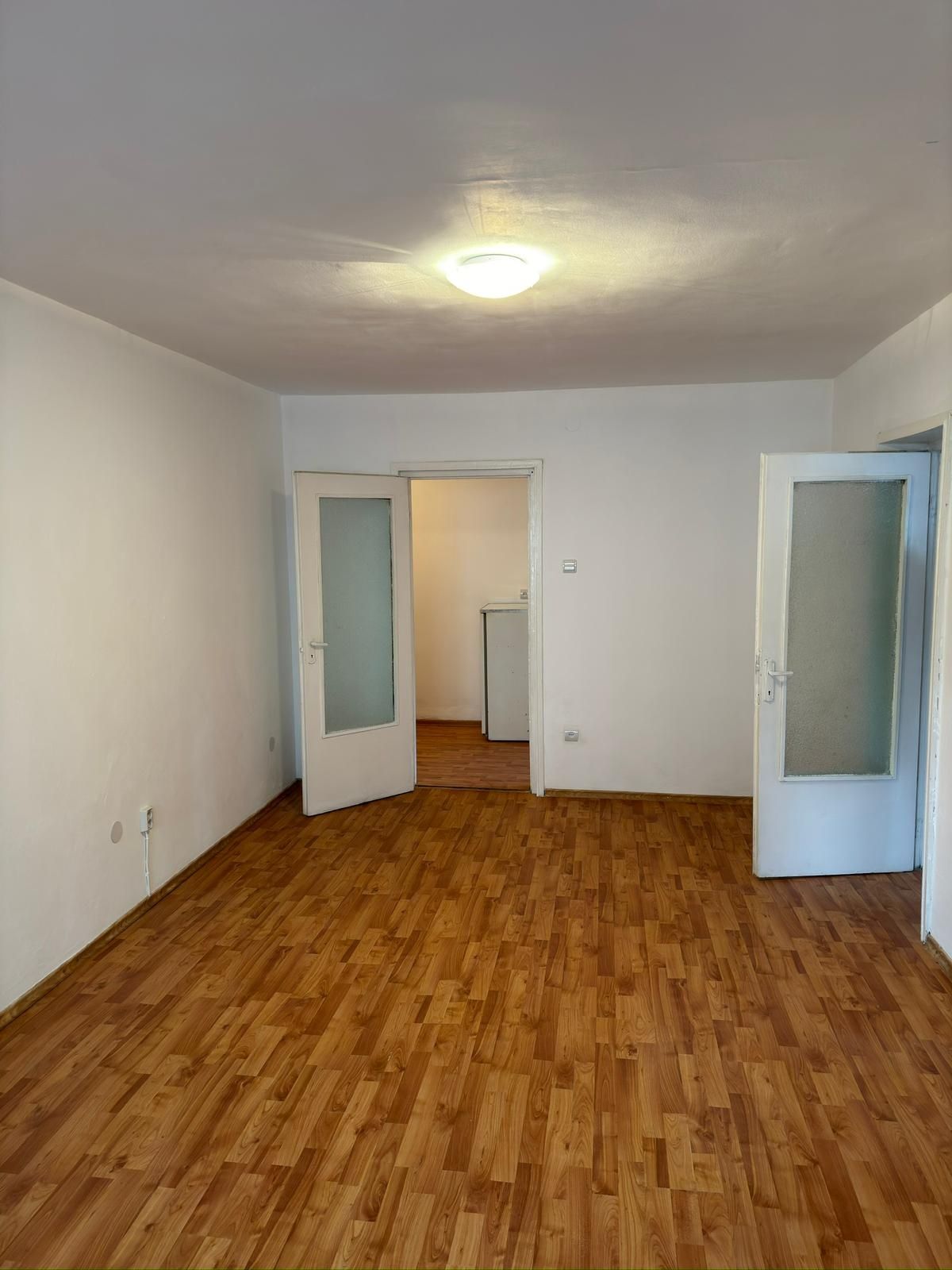 Apartament 2 camere parter Zamfirescu