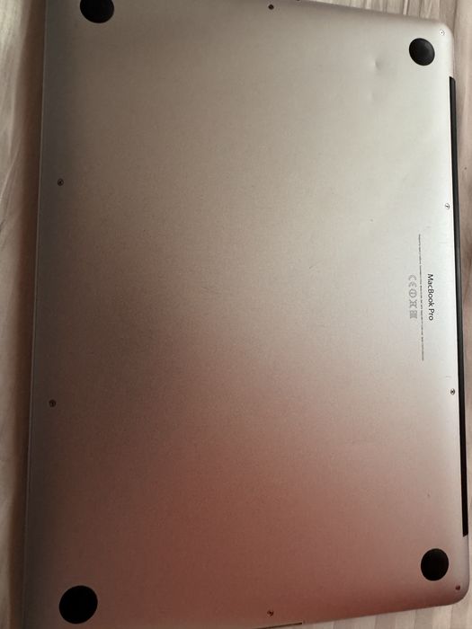 Macbook pro 15,4 inch mid 2014