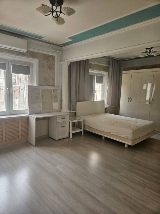 В продаже 4х комнатная квартира на Айбеке. 182м2