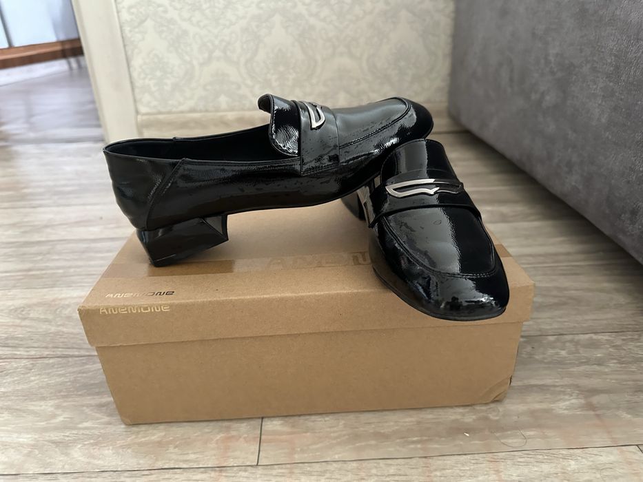 Продам новые туфли