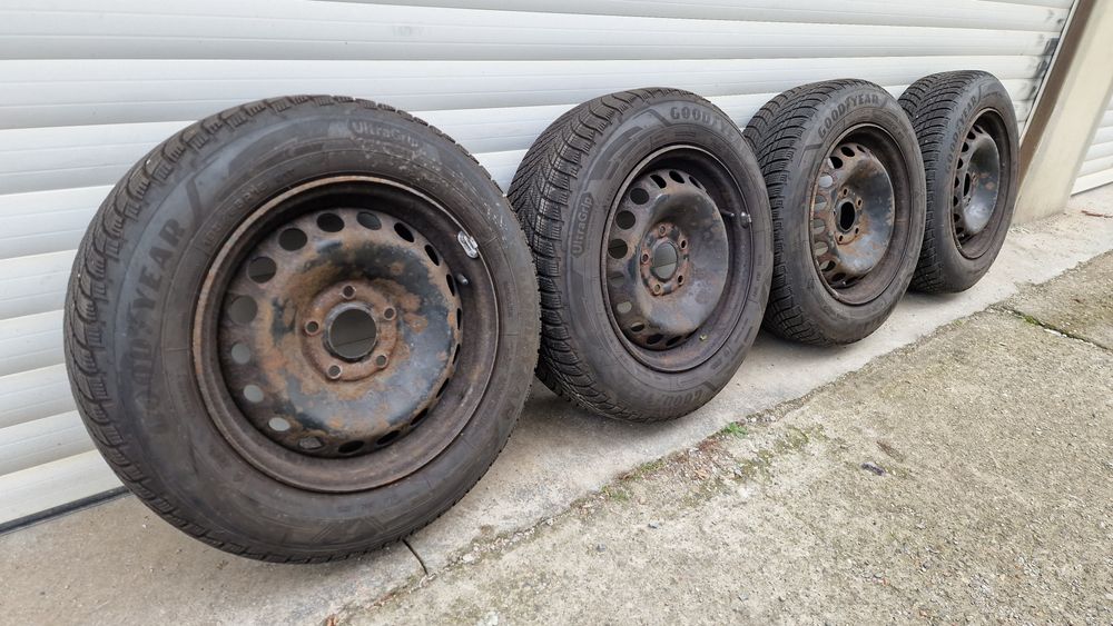 Jante + anvelope iarna 195 65 R15 / 195/65 R16 GoodYear