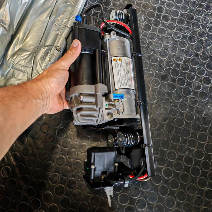 Compresor suspensie perne bmw f07 f01 f11