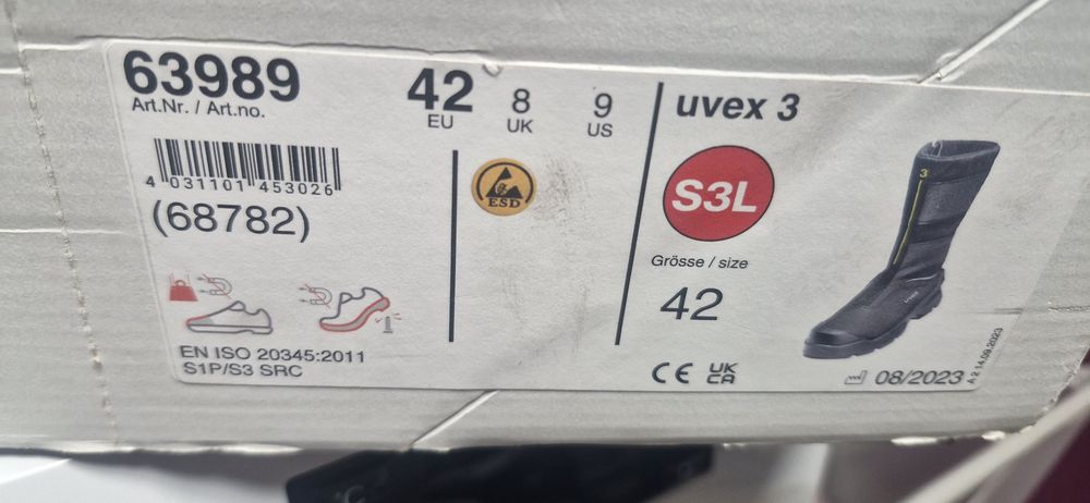 Vând cizme  uvex 42