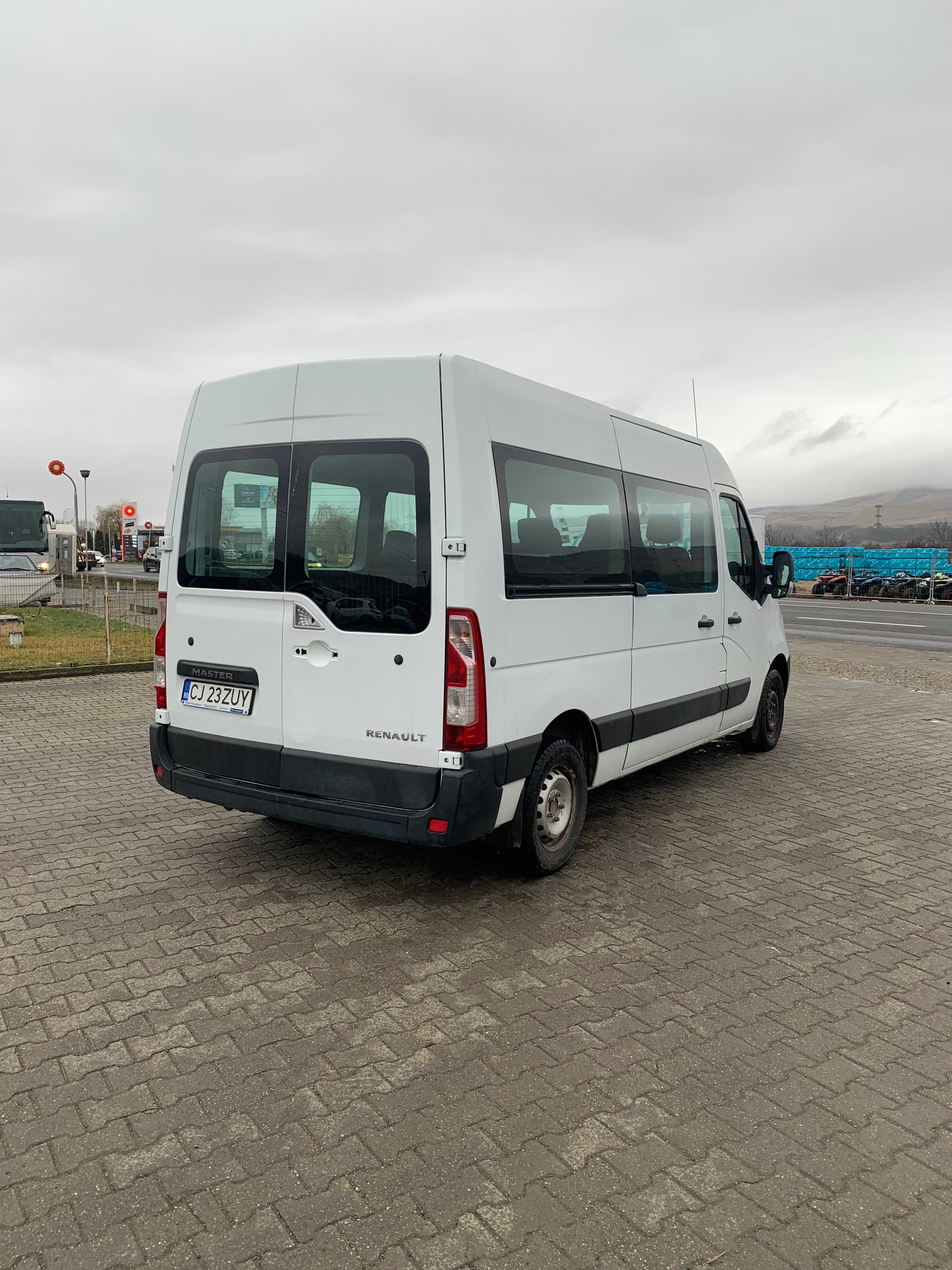 Renault Master 8+1 locuri