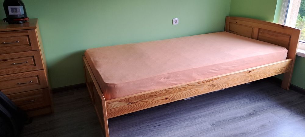 Единично дървено легло Чам