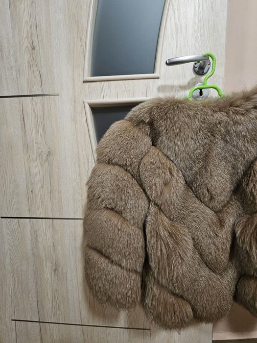 Haina din blana naturala de vulpe