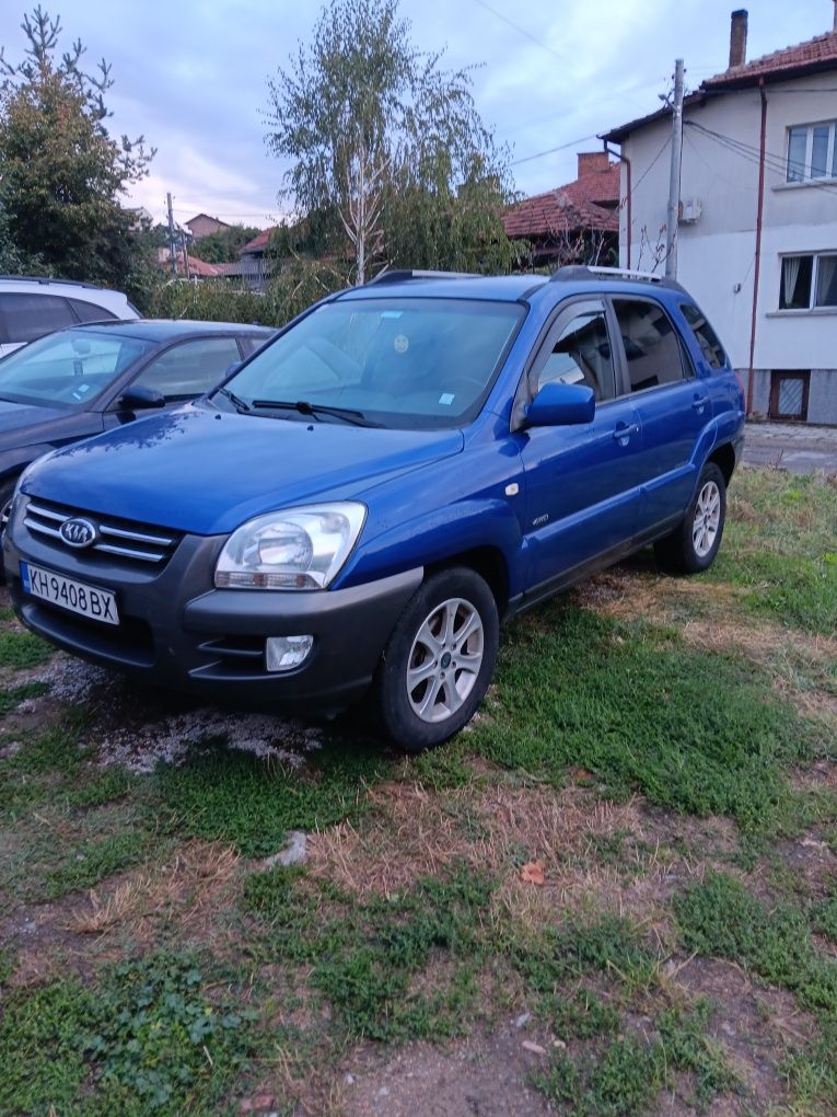 Кия Спортидж 2007г  2000кб.140кс дизел 6 скорости.