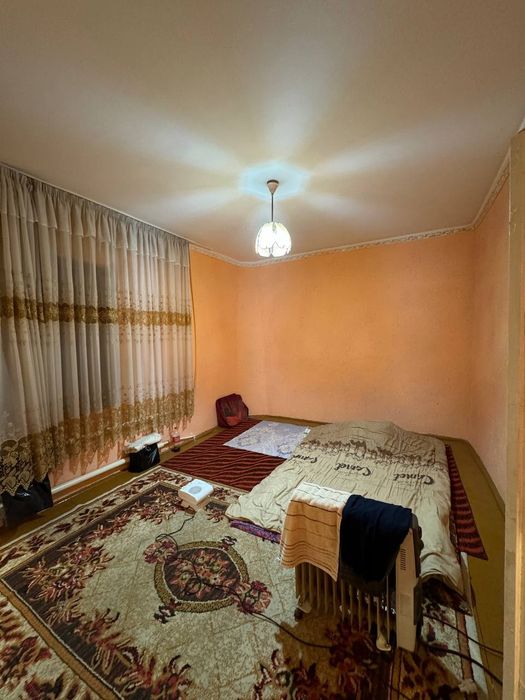 1 xonali kvartira sotiladi 2 etajda