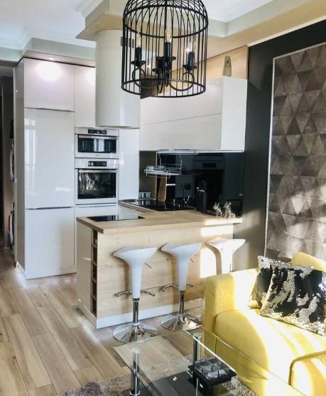 Продава се Двустаен апартамент в Бургас, Зорница - 65 кв.м за 3108 €/кв.м - Снимка #1