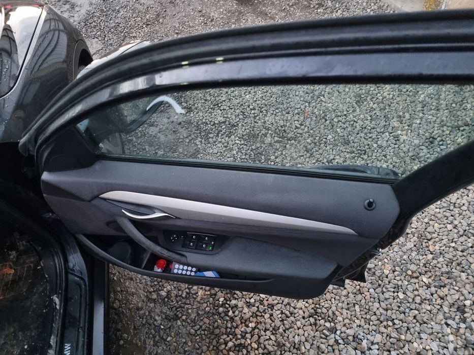 Usa Dreapta Fata BMW X1 E84 2009 - 2015 SUV 5 Usi NEGRU (1173)