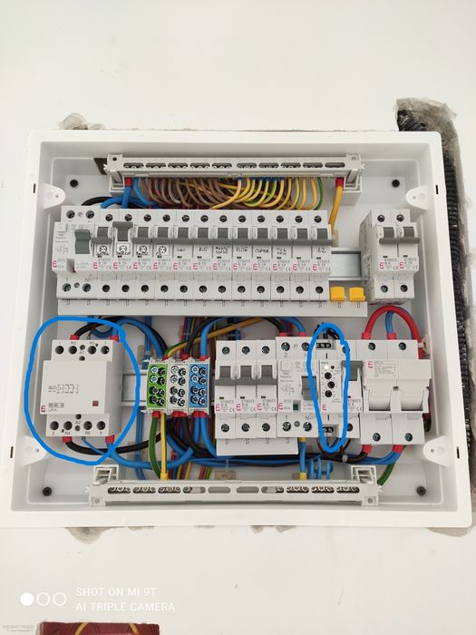 Electrician, execut diferite lucrări de modernizare etc