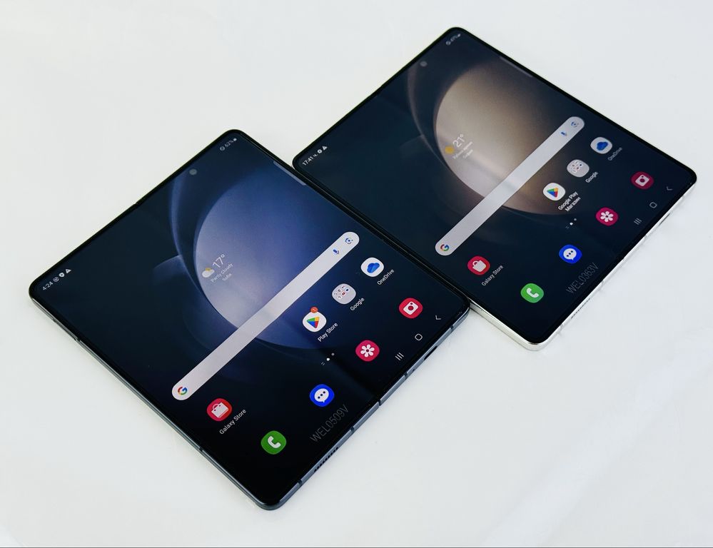 Samsung Galaxy Z Fold 5 5G 256GB 12RAM Begie / Black Отличен! Гаранция