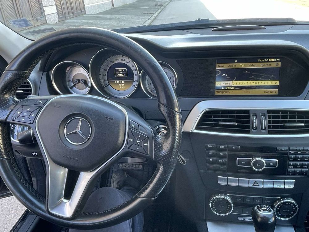 Mercedes-Benz C200 1.8CGI 2012