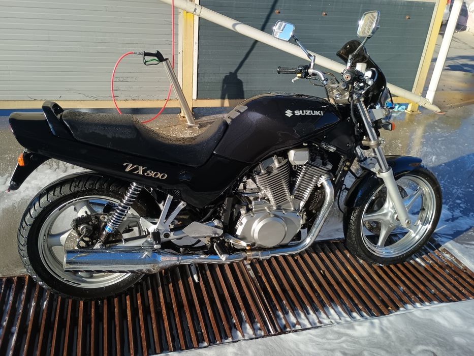 Suzuki VX 800 schimb cu maxi-scuter