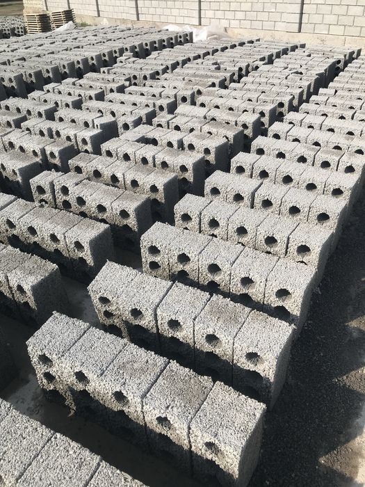 Шлакоблок строительный