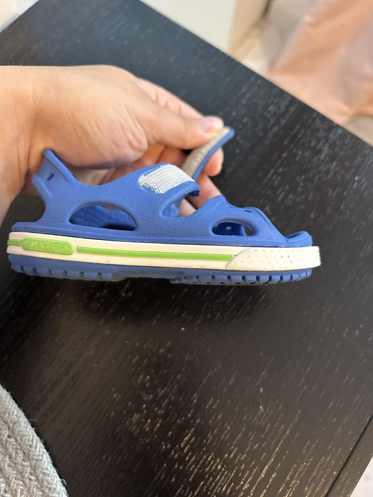 Sandale Crocs marimea 20