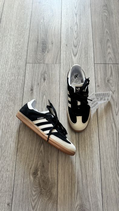 Adidas Samba black and cream