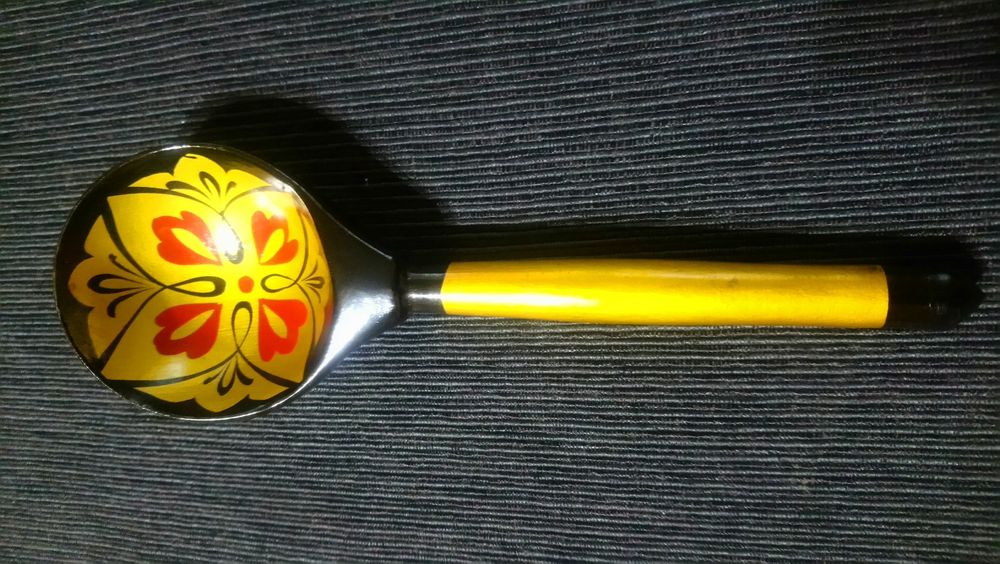 Руска сувенирна дървена лъжица