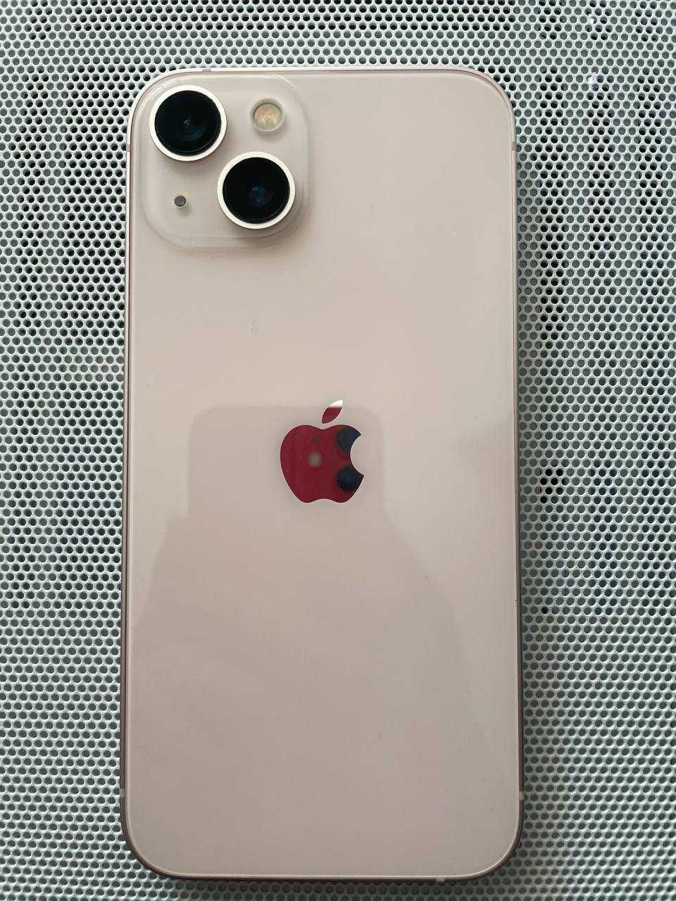 Iphone 13 Телефонът е за части