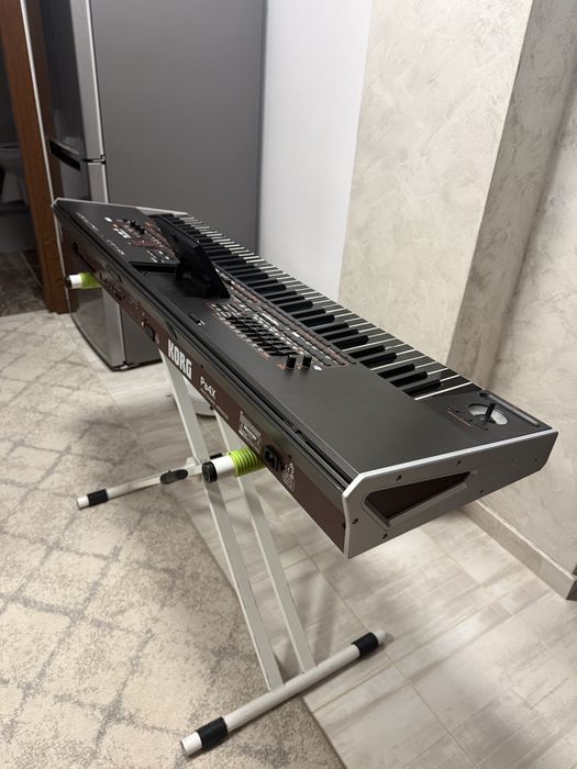 Korg pa 4x oriental 76keys