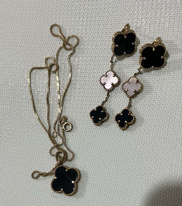 Продам набор Van Cleef & Arpels