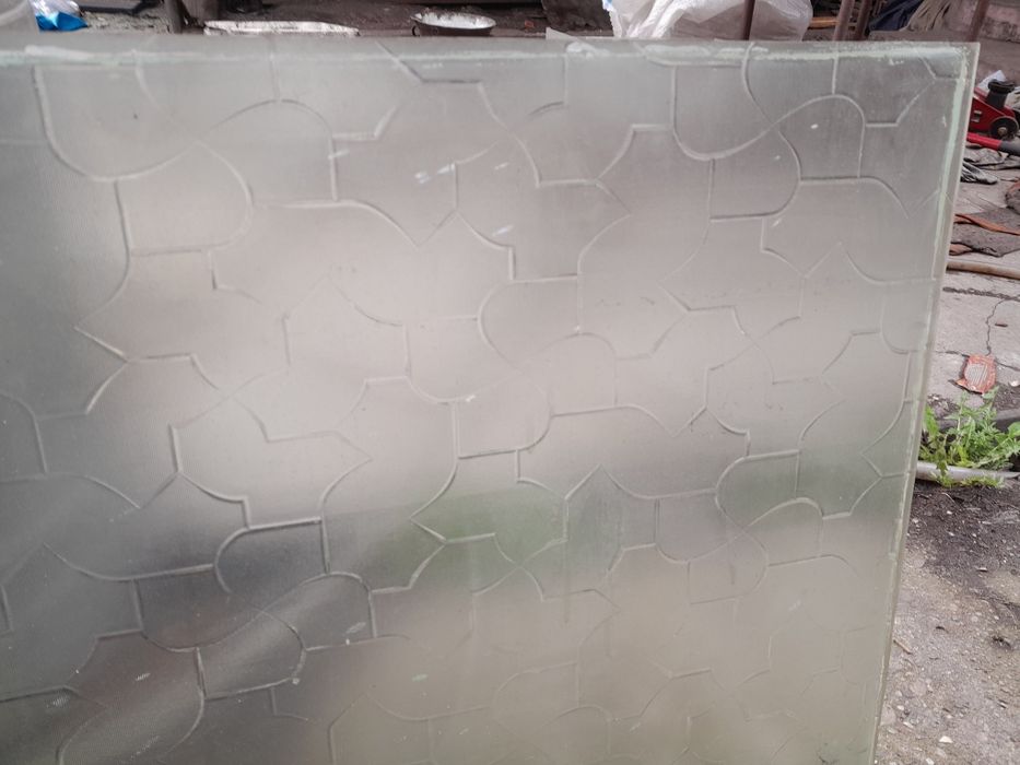 Picioare masă,geamuri sticlă