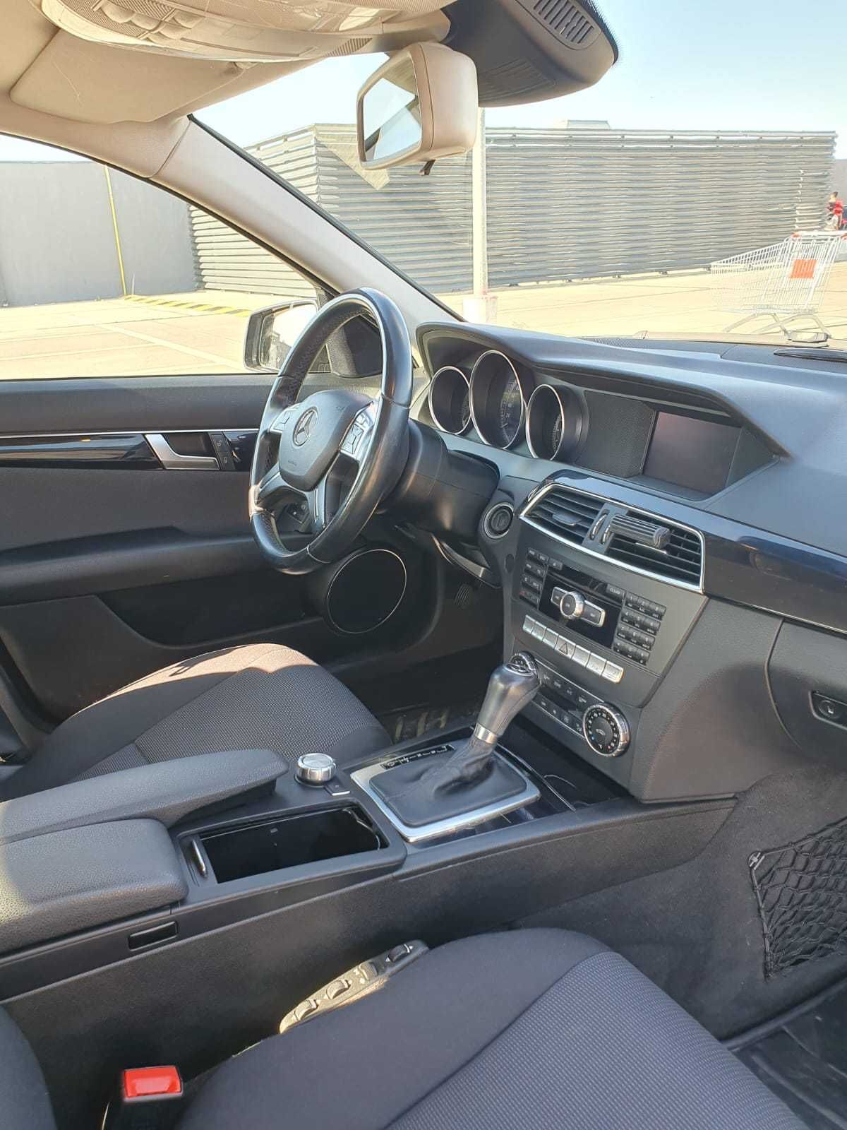 Mercedes Benz C220 2013