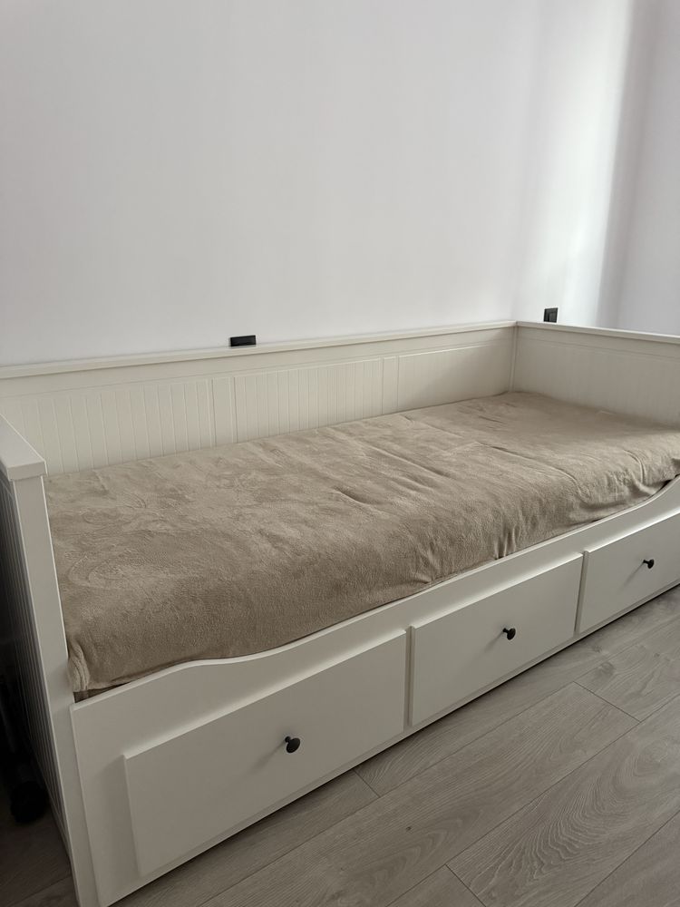 Divan extensibil