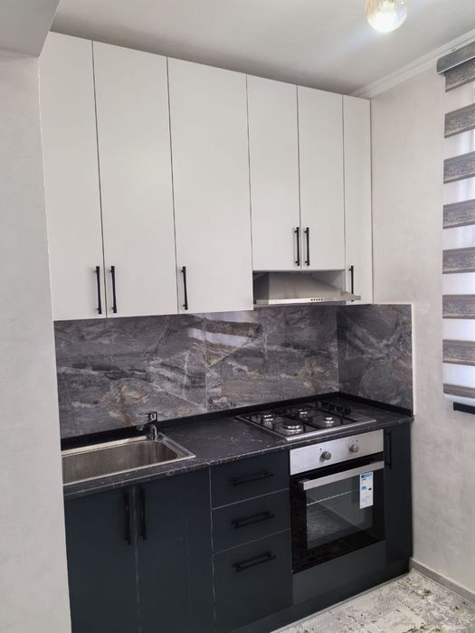 Срочно сотилади Сергели 4. 2/4/5 ремонт евро нарсалари колади мактаб б