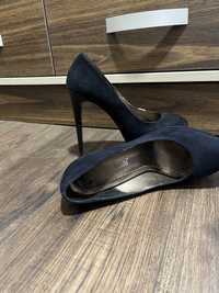 Елегантни обувки Gianni